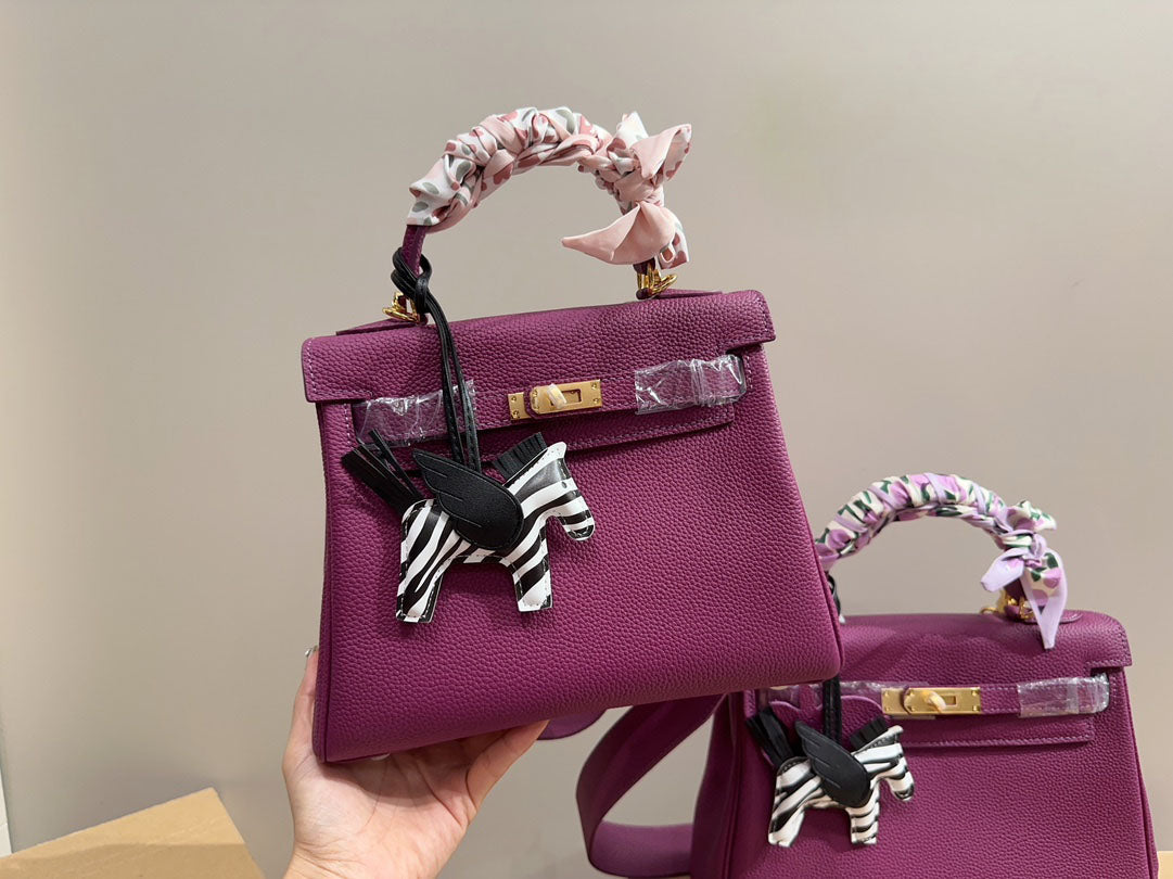 EN - New 1:1 rep  Bags HM 130