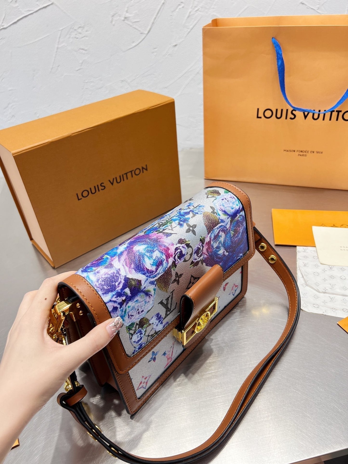 EN - New 1:1 rep Lux Bags LUV 545