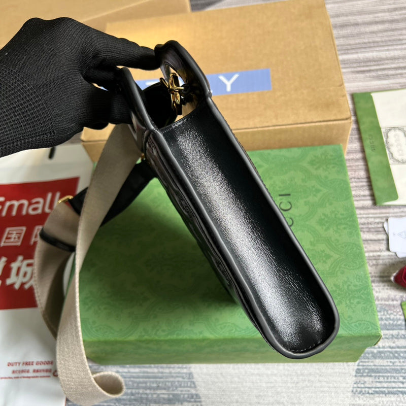 Top Quality -  Bags - 902