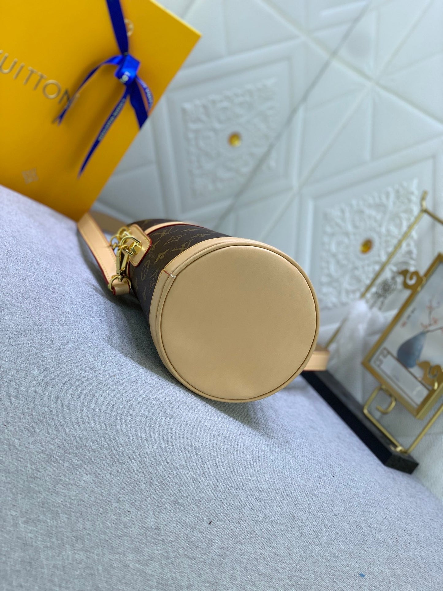 EN - New 1:1 rep Bag LUV 647