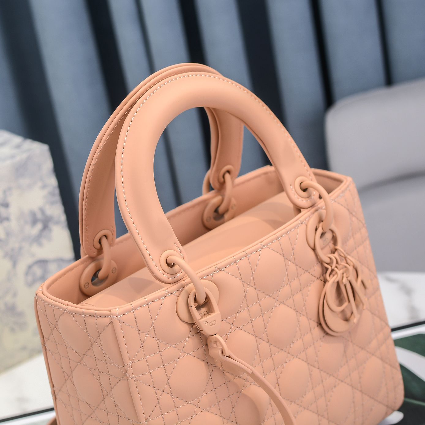 EN - New 1:1 rep  Bags DIR 221