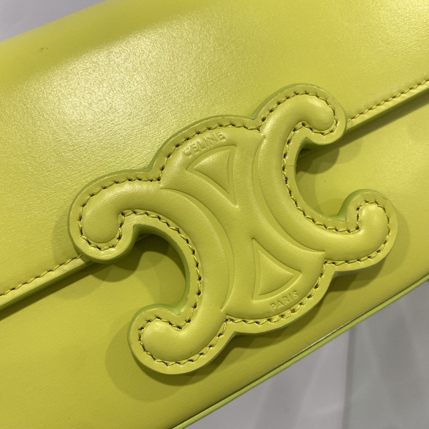 Top Quality Chain Shoulder Bag Cuir Triomphe Green For Women 7.9in/20cm