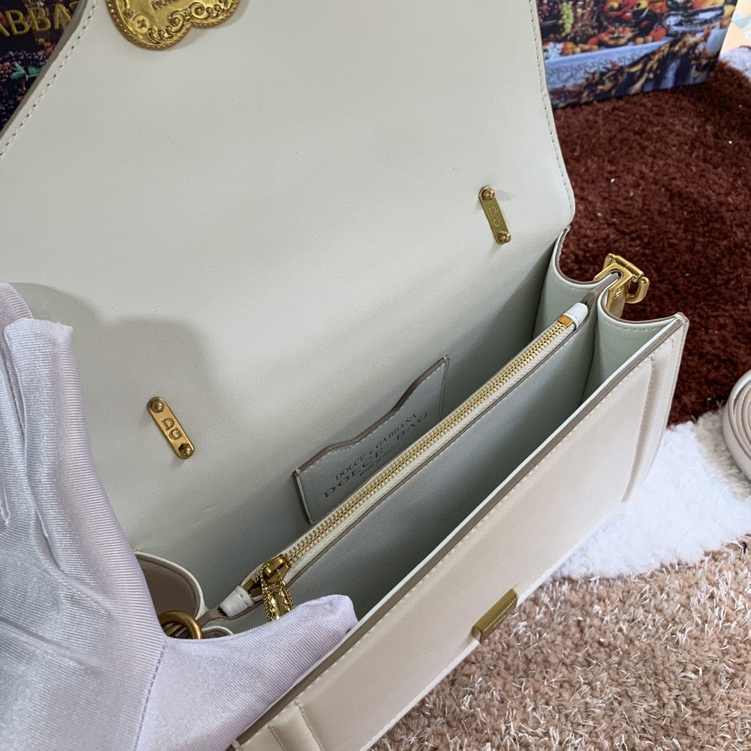 Top Quality MeTop Qualityum Devotion Bag White For Women 9.4in/24cm Top Quality