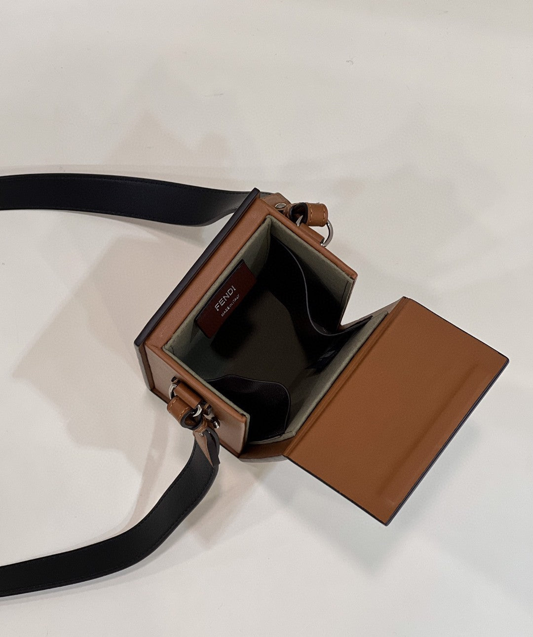 Top QualityTop Quality Vertical Box Brown RM 6,400 Bag For Woman 17cm/6.5in 7VA519AFB3F1DZ9