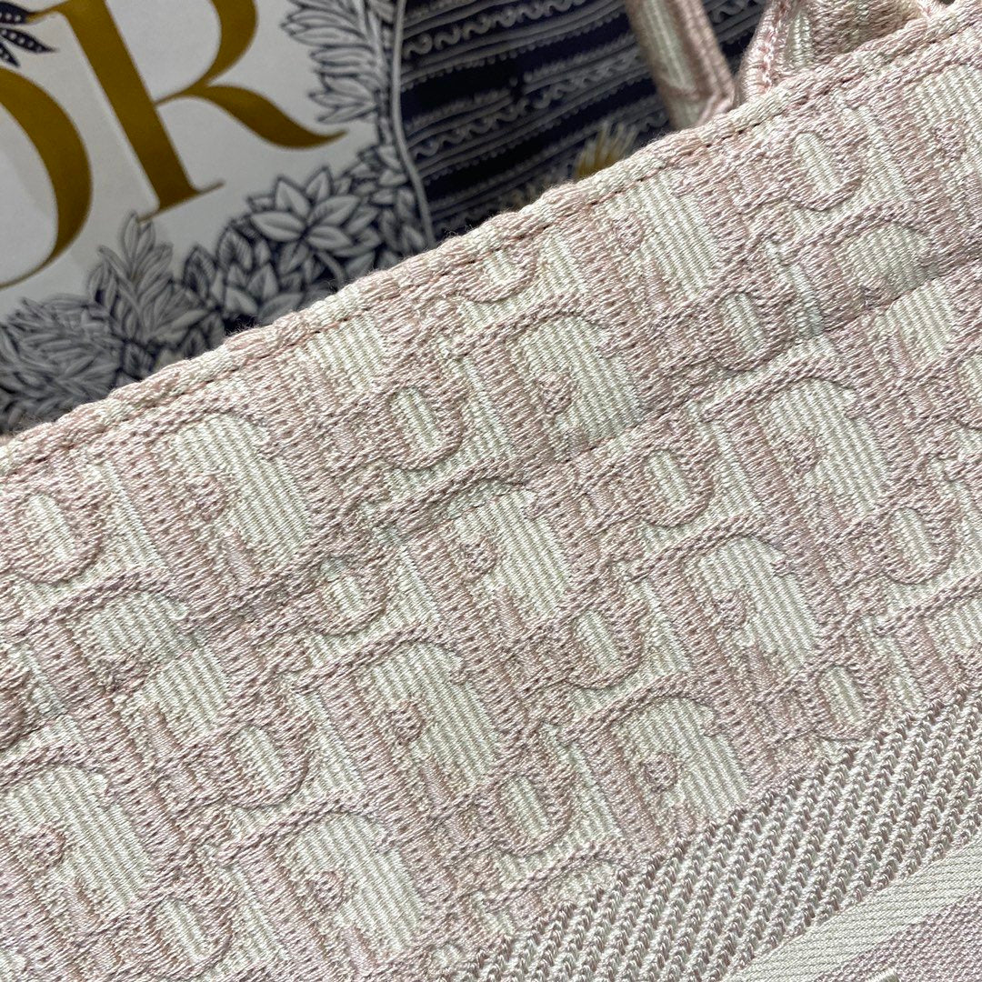 Top Quality MeTop Qualityum Book Tote Rose Des Vents Oblique Embroidery, Light Pink, For Women Women’s Handbags, 36cm CD M1296ZRIW_M912