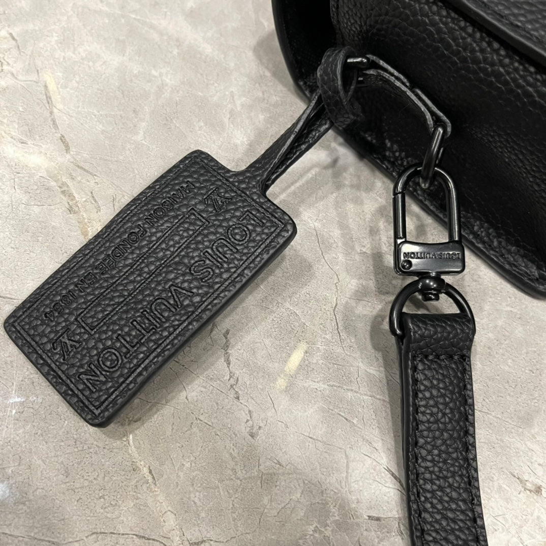 EN - Luxury Bags LUV 867