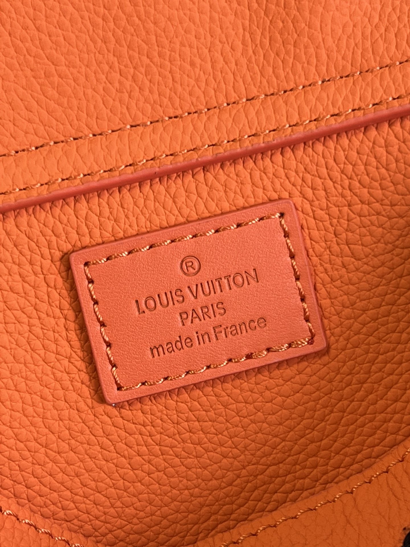 Top Quality Aerogram Slingbag Orange For Men, Bags 30cm Top Quality M59625