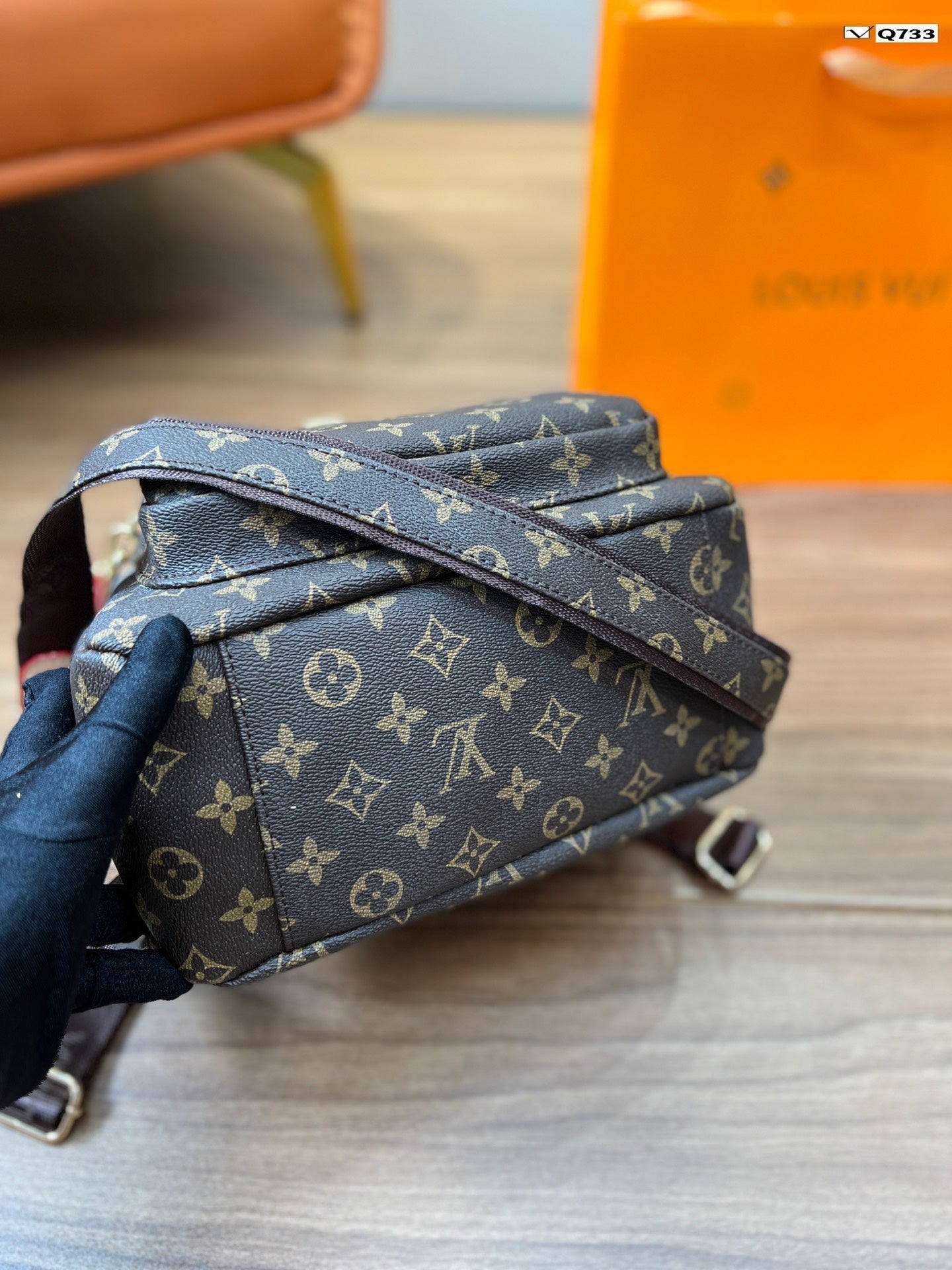 EN - New 1:1 rep Lux Bags LUV 543