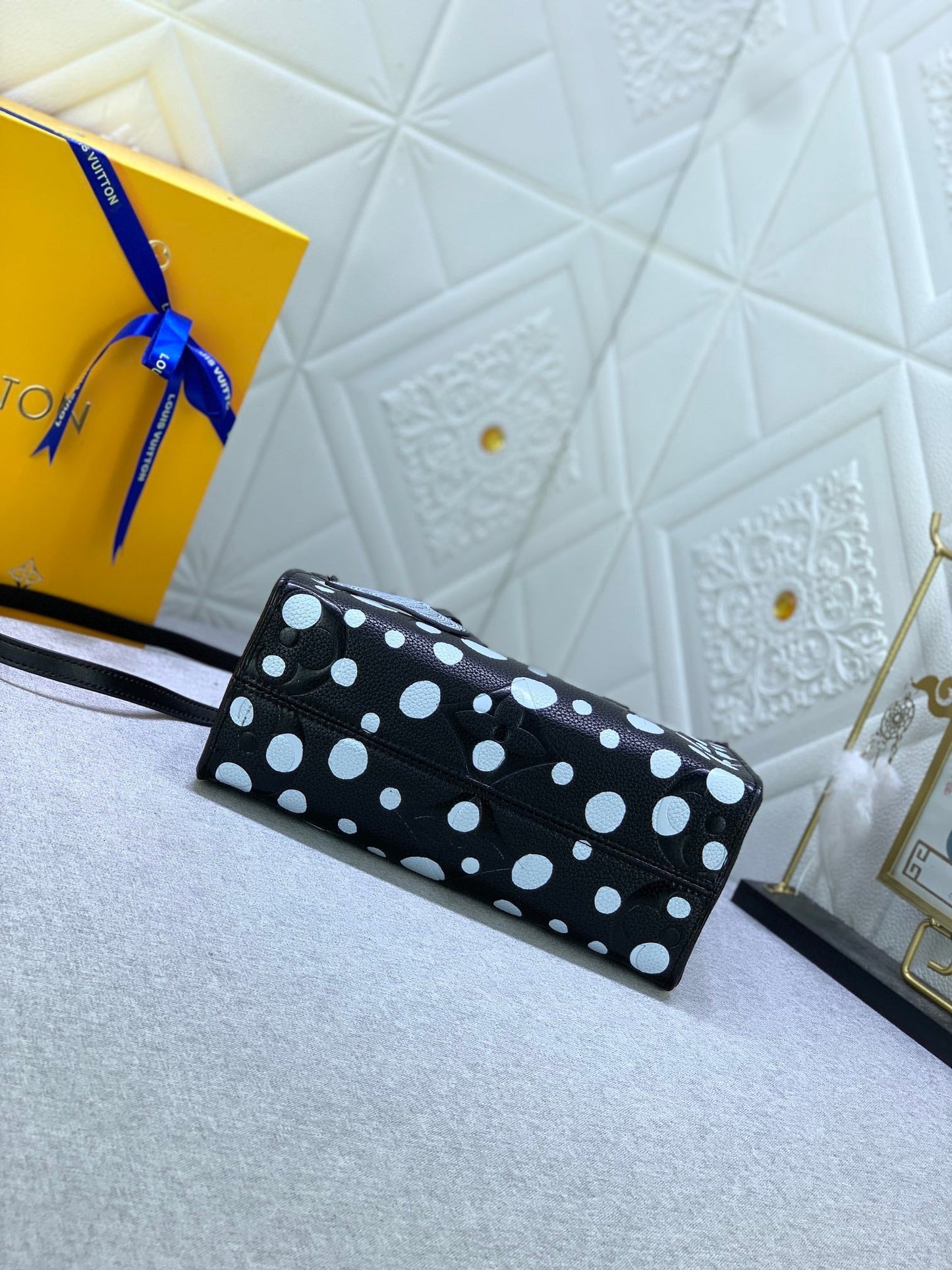 EN - New 1:1 rep Bag LUV 638