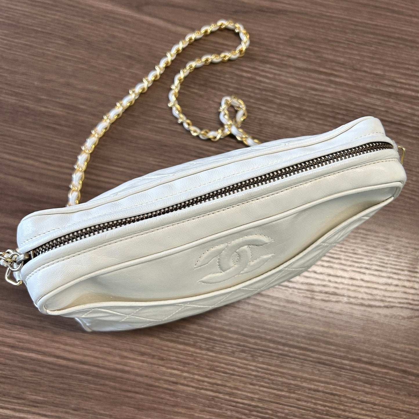 CHANEL Lambskin Quilted Tassel Camera Case White LB121334