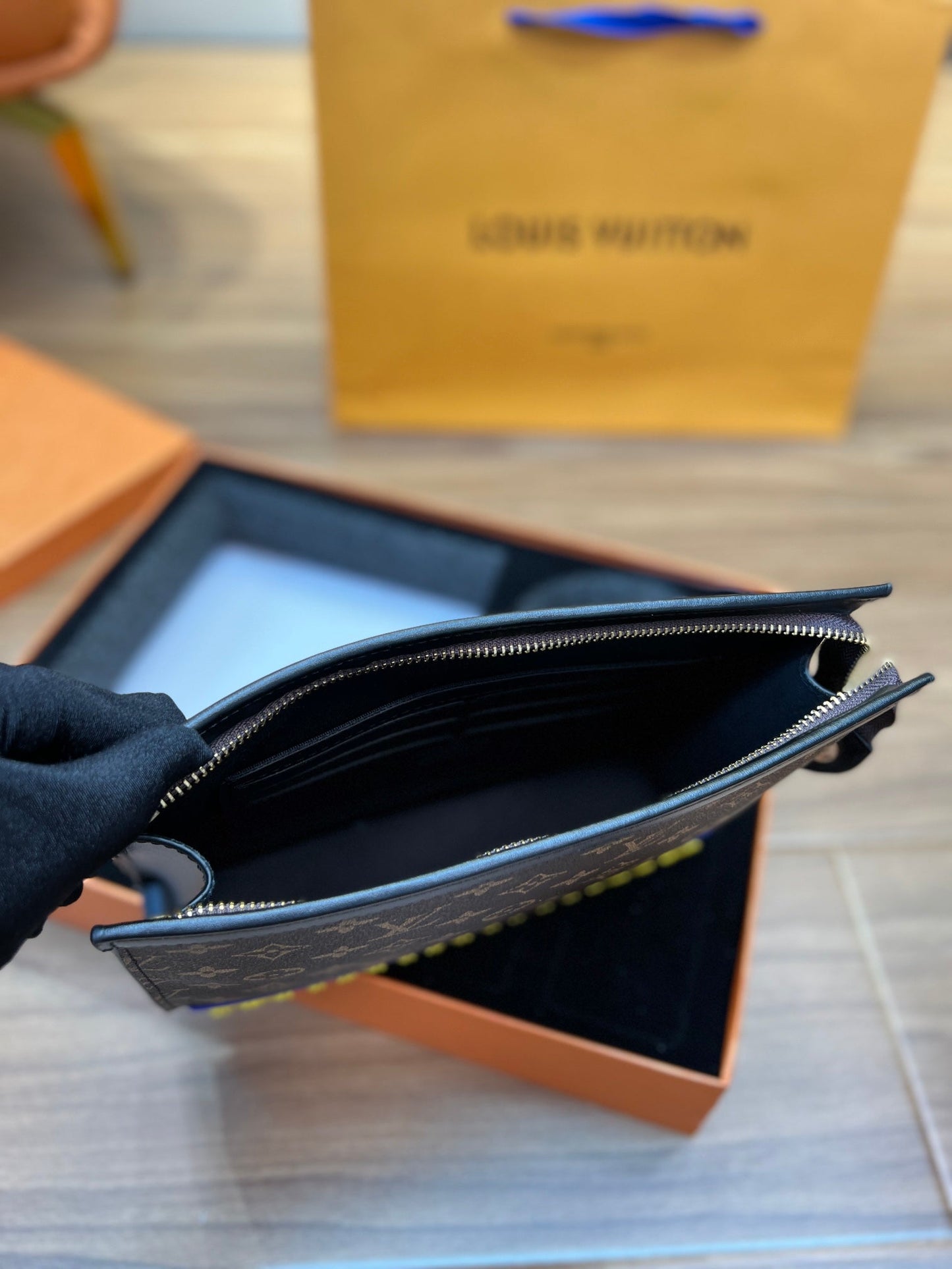 EN - New 1:1 rep Lux Bags LUV 531