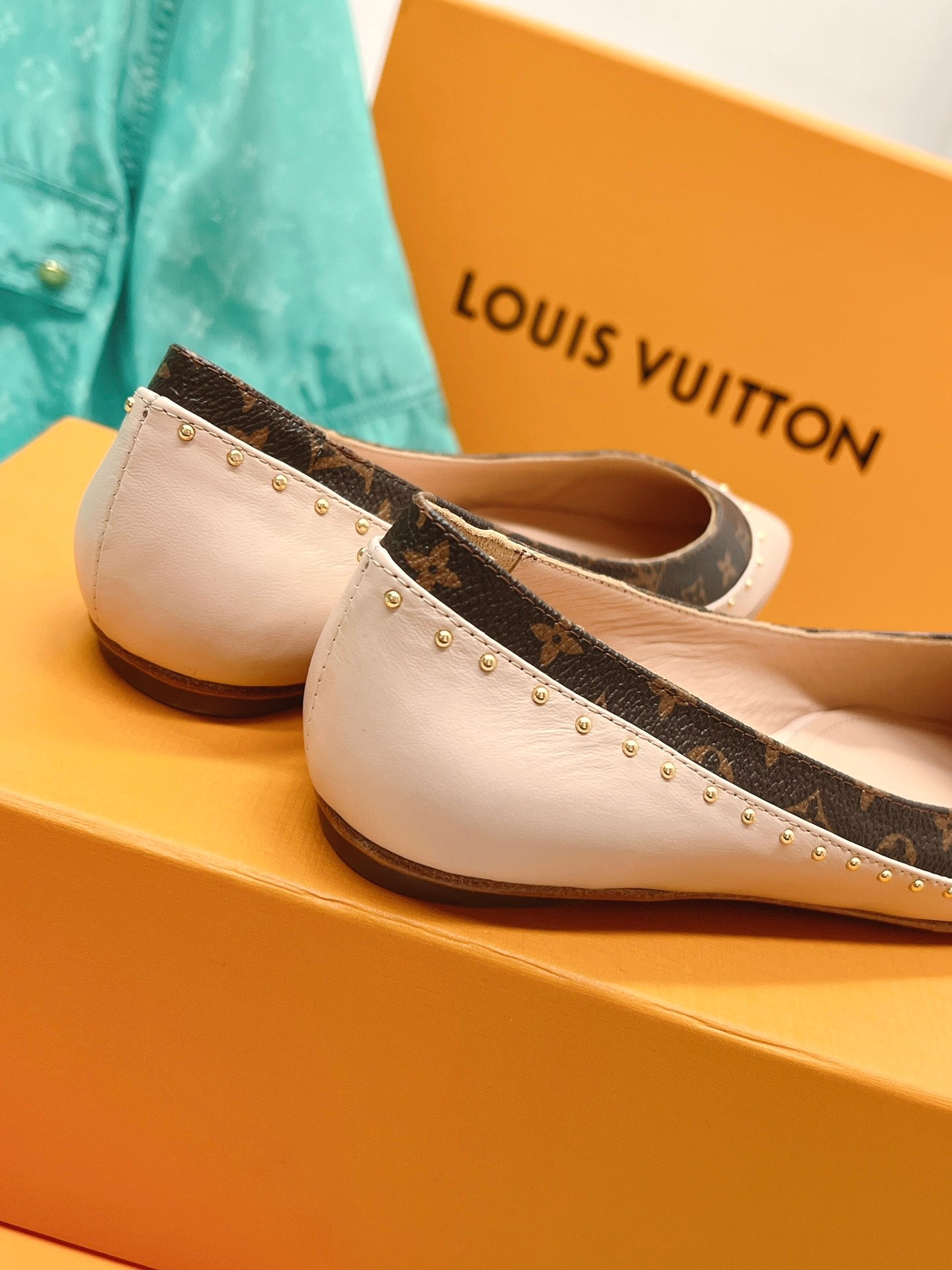 New 1:1 rep LUV High Heel Shoes 046