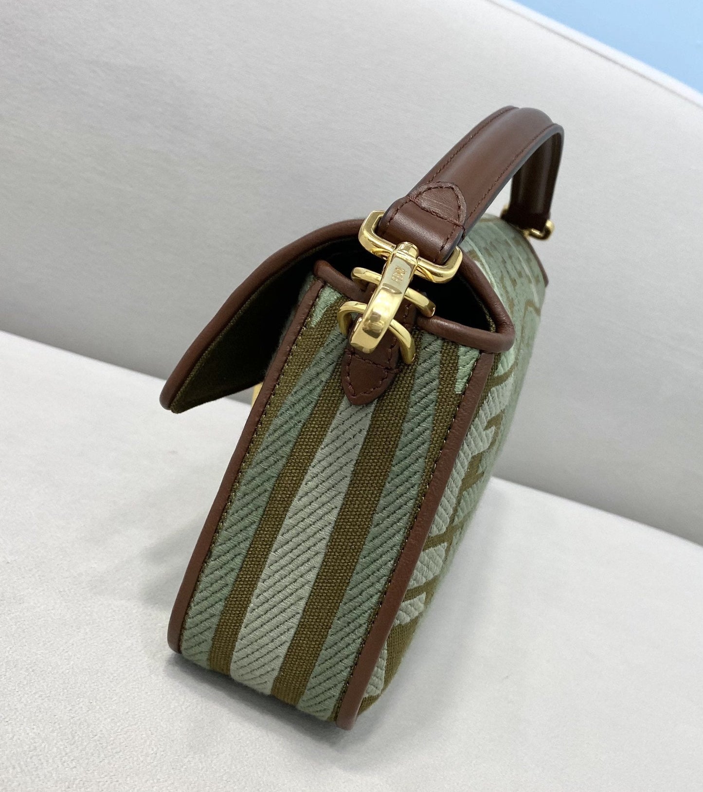 EN - New 1:1 rep  Bags FEI 188