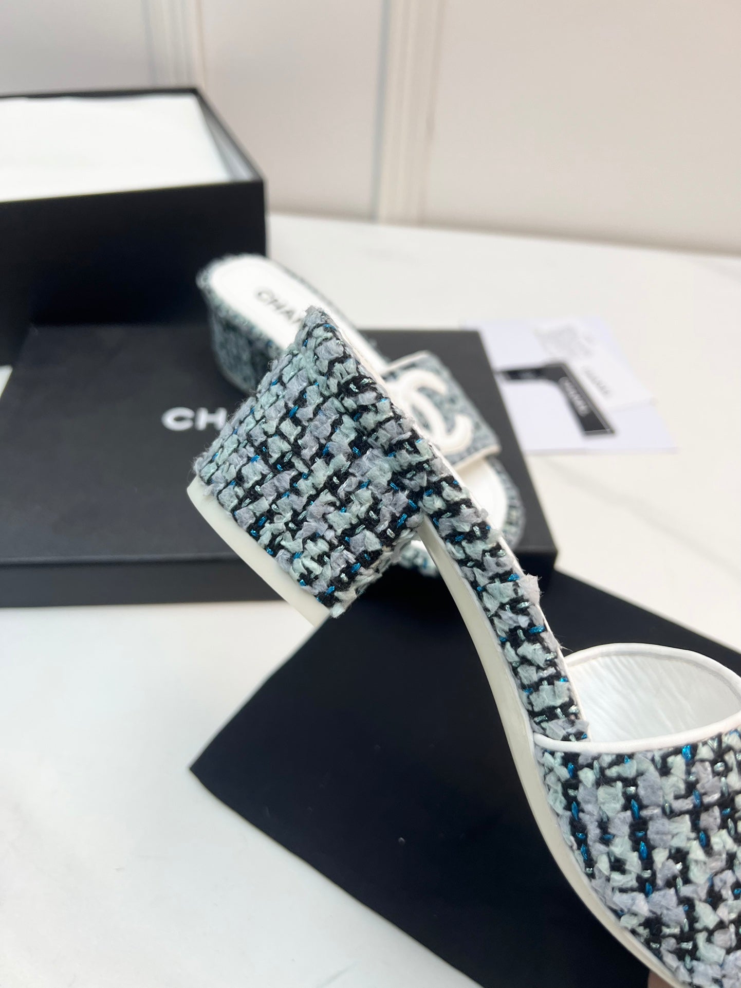 New 1:1 rep CHL High Heel Shoes 058