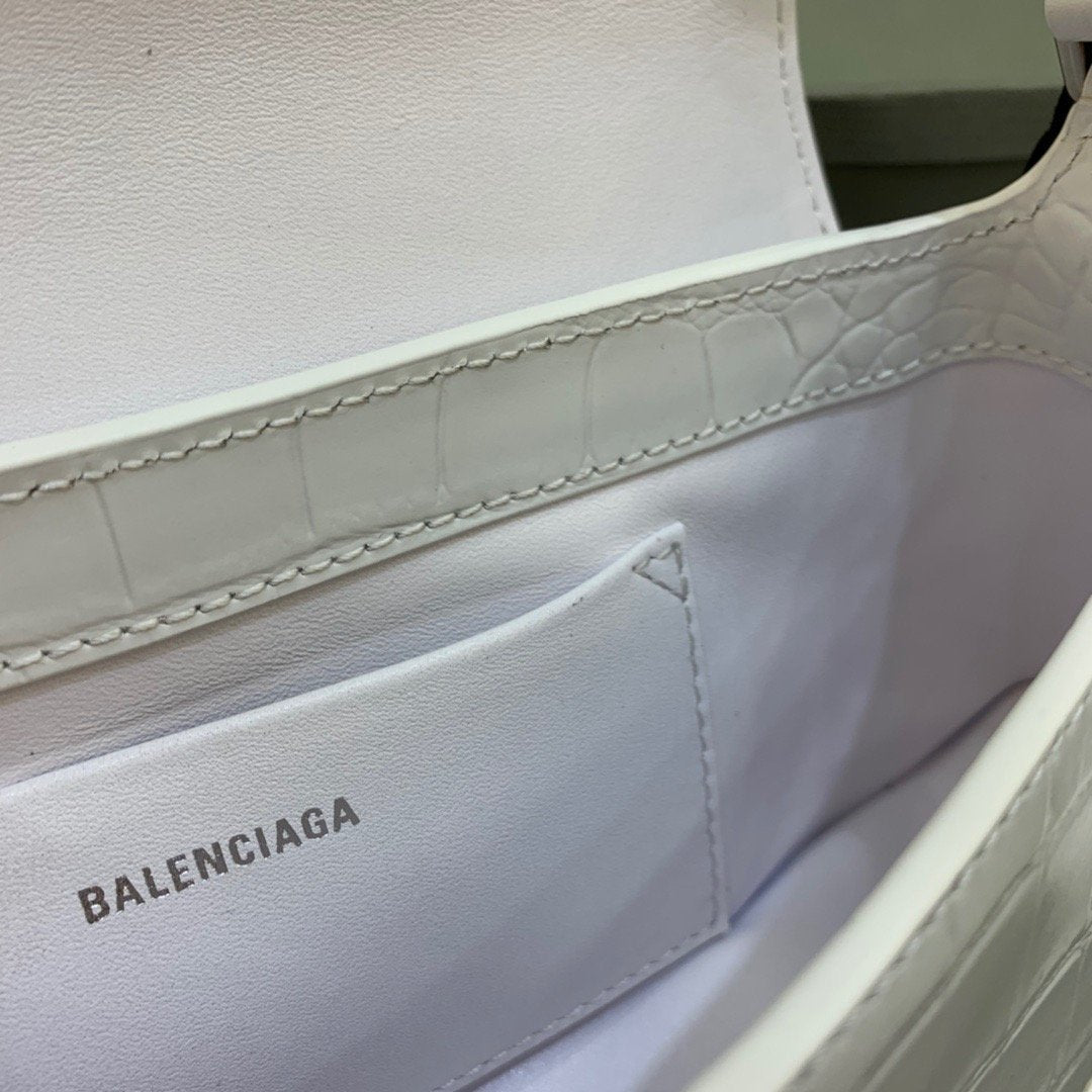 Top Quality XX Small Flap Bag Box White, For Women,  Bags 10.6in/27cm 6956452109A9001