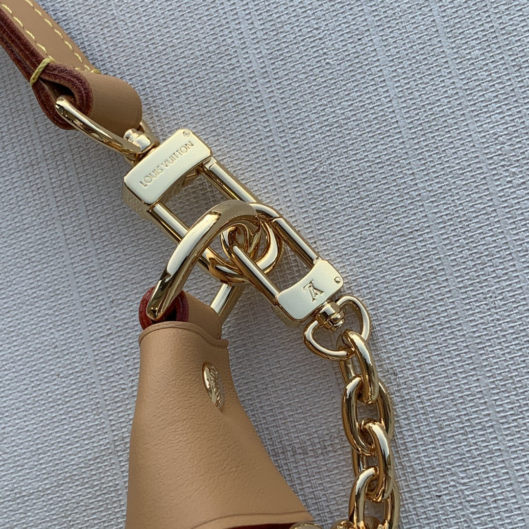 Top Quality Loop Monogram Canvas By Nicolas Ghesquiere For The Cruise Collection,  Shoulder And Crossbody Bags 9.1in/23cm Top Quality M81098