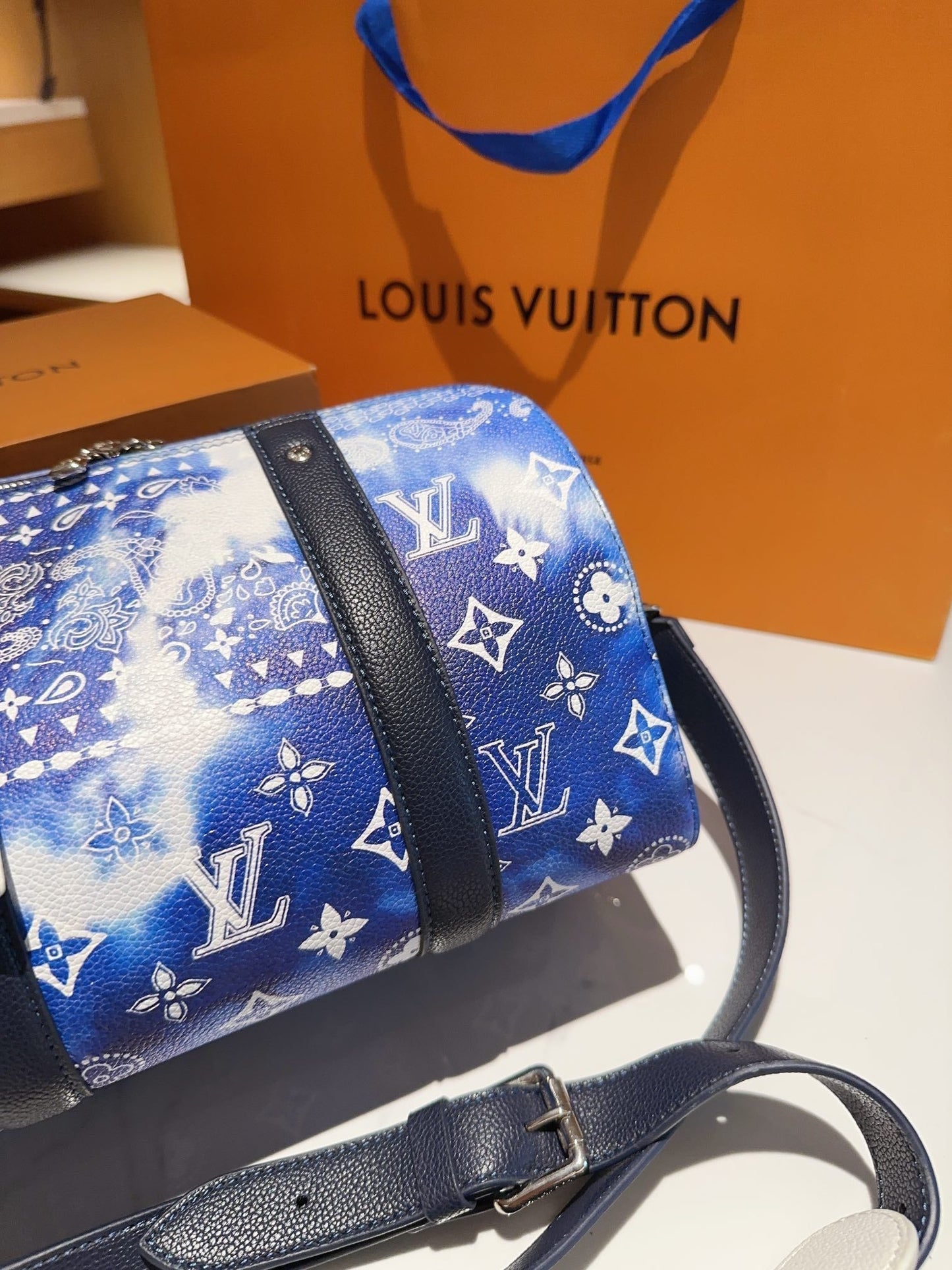 New 1:1 rep Lux Bags LUV 898