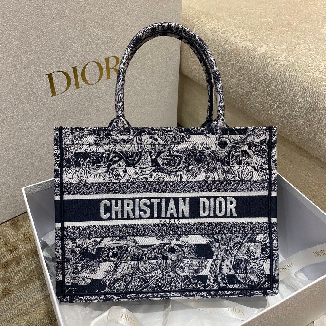 Top Quality MeTop Qualityum Book Tote Toile de Jouy Stripes Embroidery, Navy Blue, For Women Women’s Handbags, 36cm CD M1296ZRLP_M928