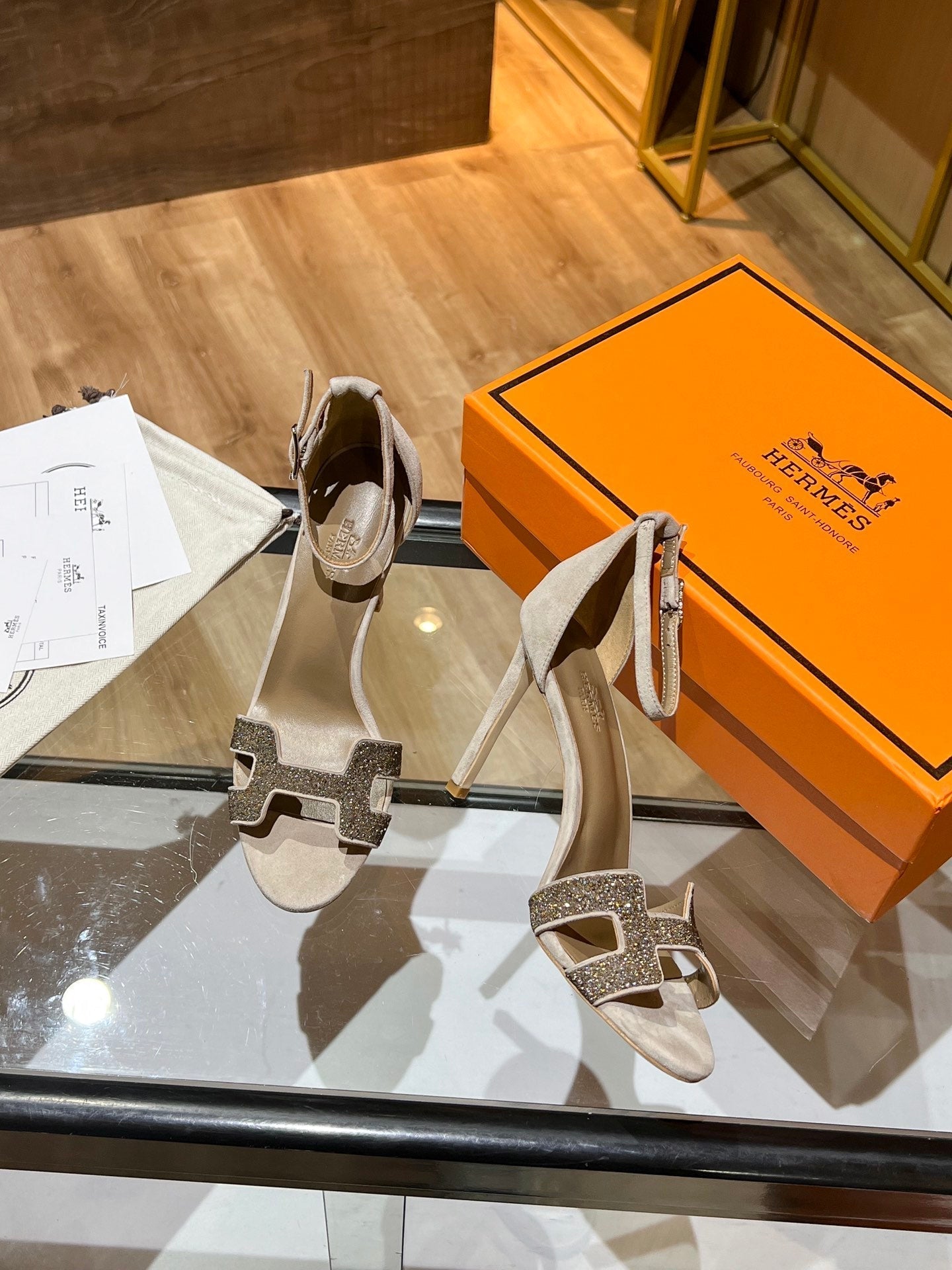 New 1:1 rep HM HIGH HEELS 026
