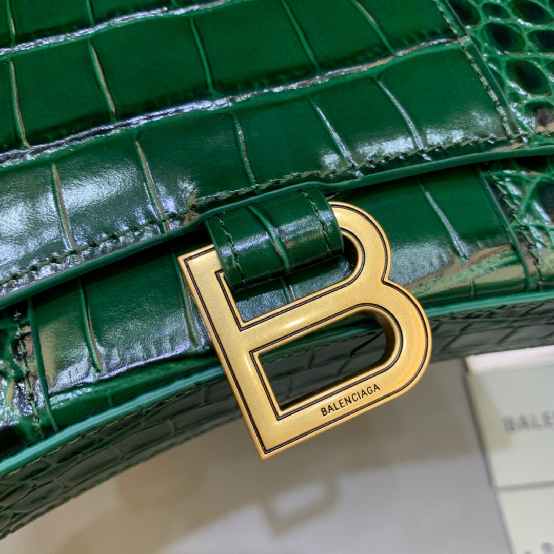 Top Quality Hourglass Wallet On Chain in Dark Green, For Women,  Bags 7.6in/19cm 6560501LRGM3011
