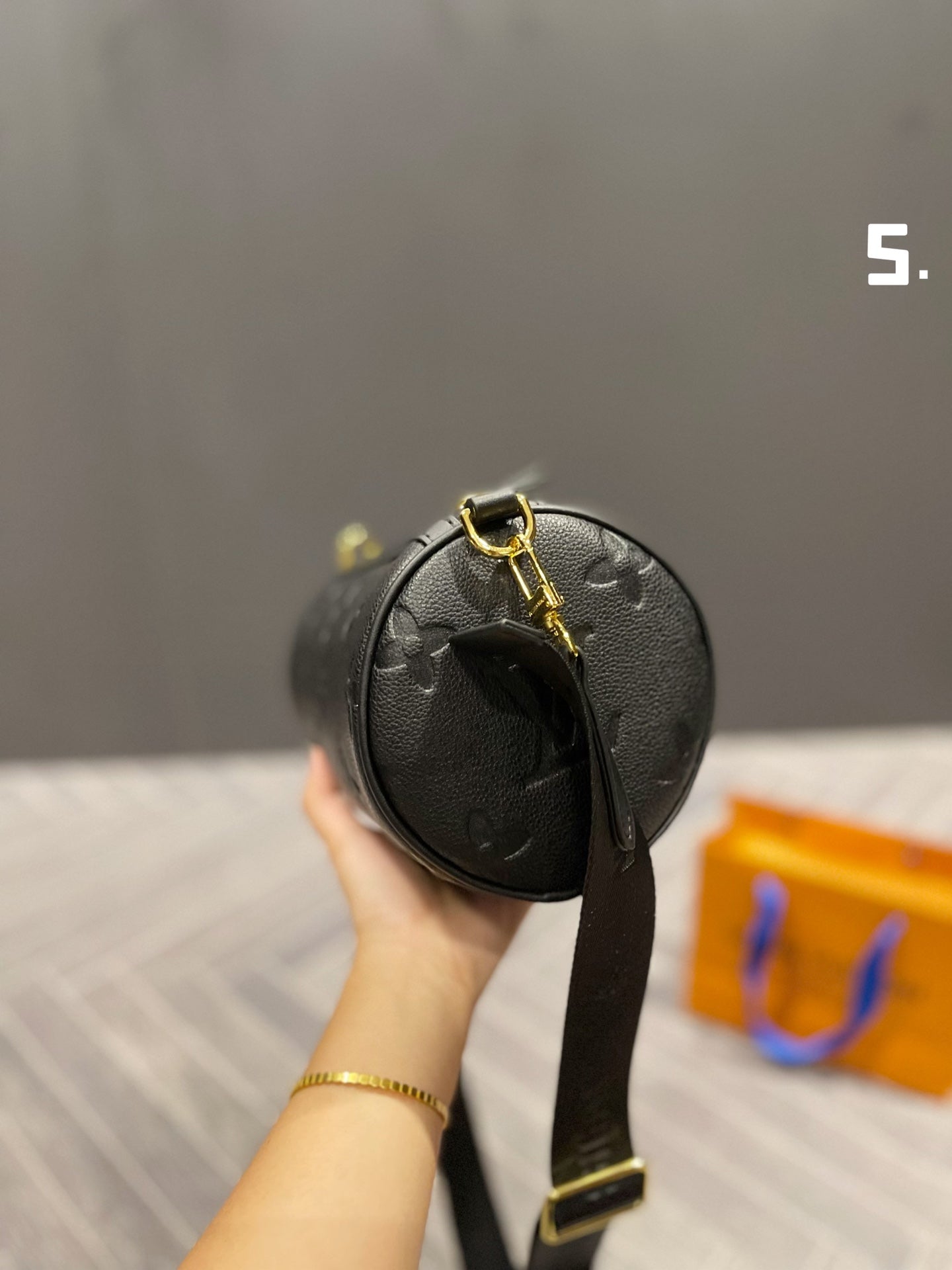 EN - New 1:1 rep Lux Bags LUV 544