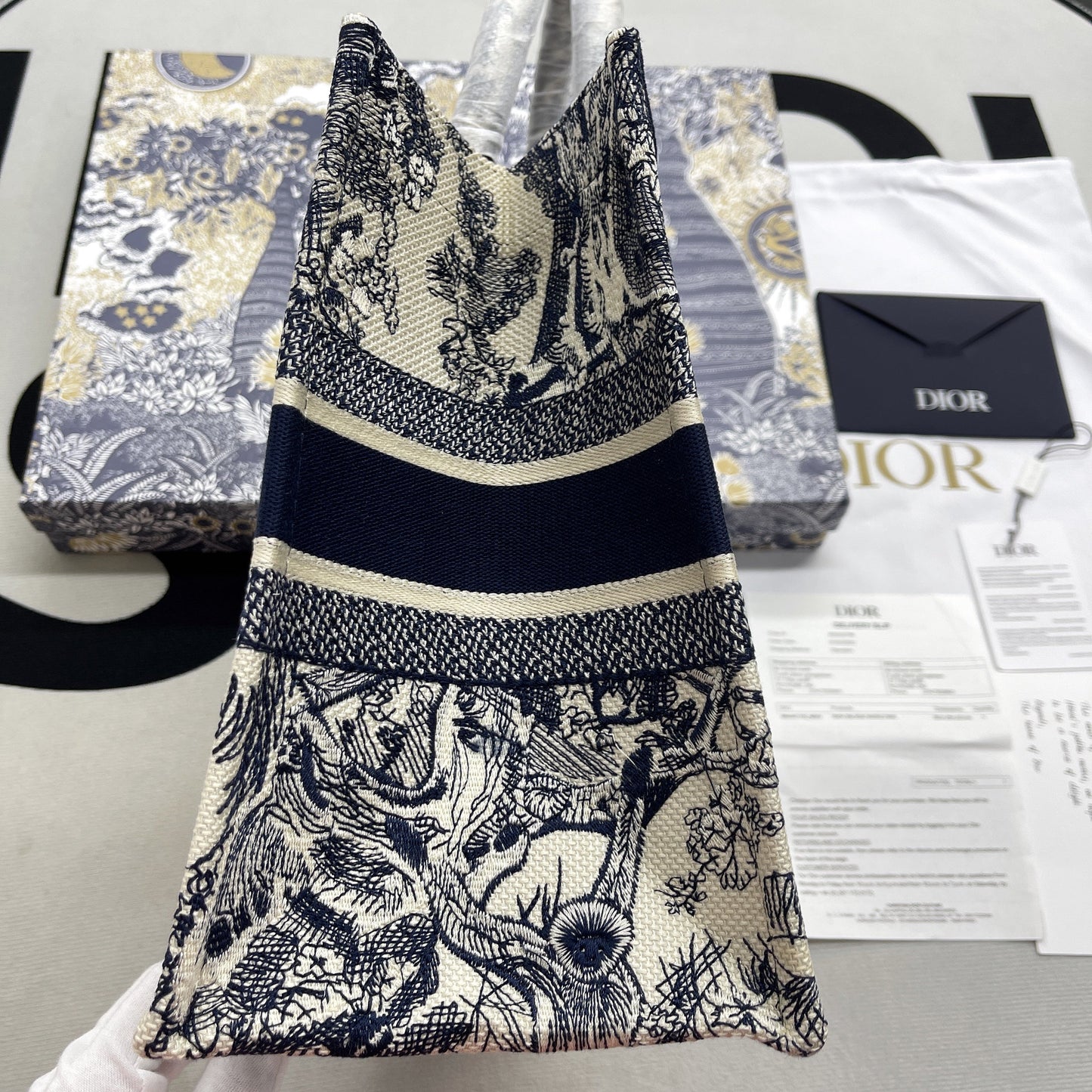 Top Quality MeTop Qualityum Book Tote Blue, For Women, Womens Handbags 14in/36cm CD M1296ZTDT_M808