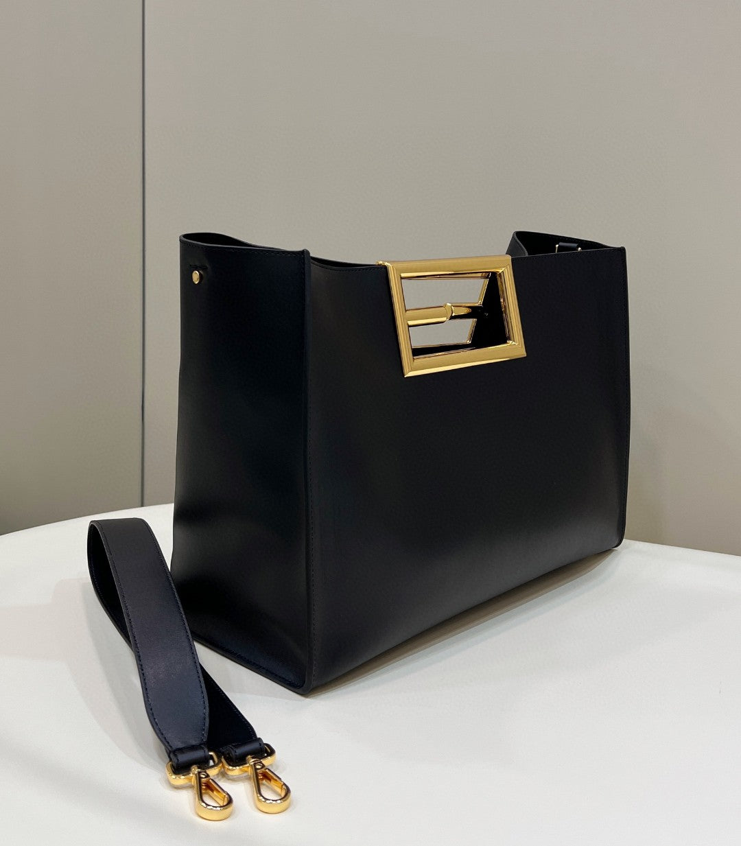Top QualityTop Quality Way Medium Black Bag For Woman 29.5cm/11.5in 8BH391AAIWF0KUR