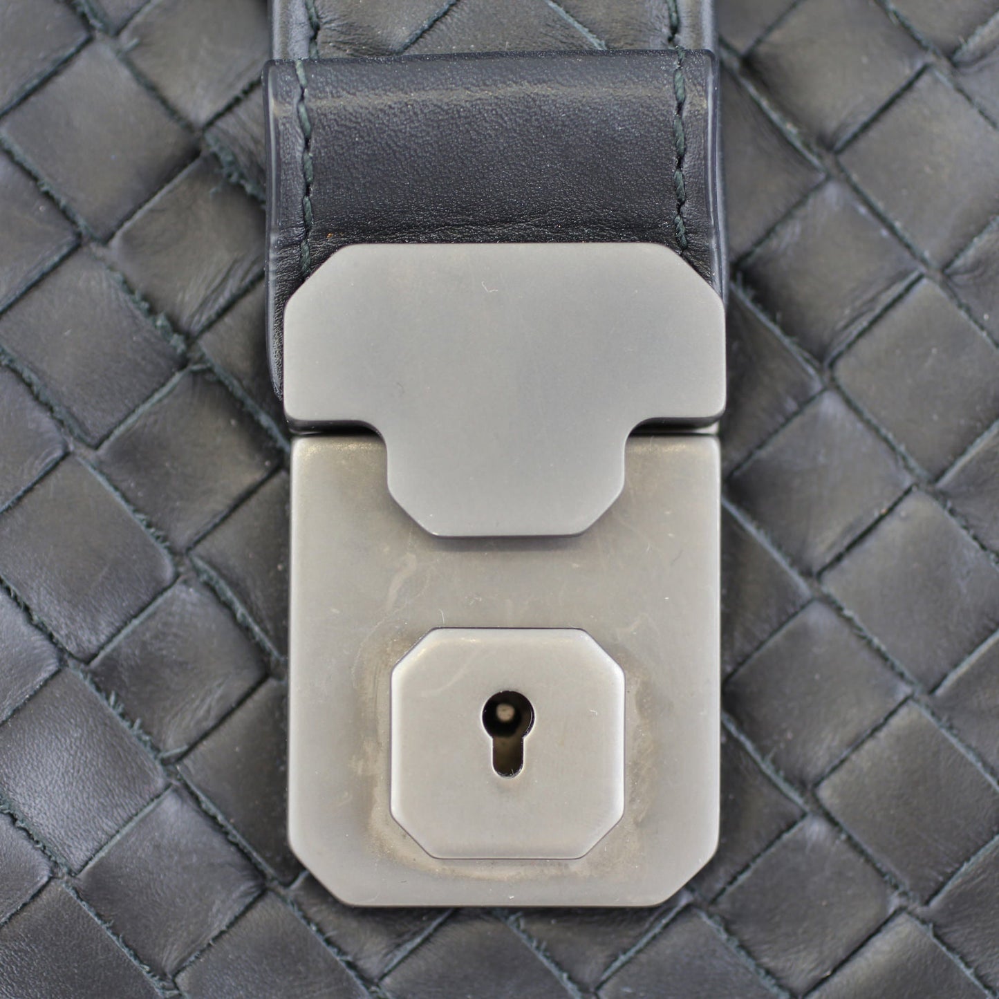 Bottega Veneta Intrecciato Roma Medium