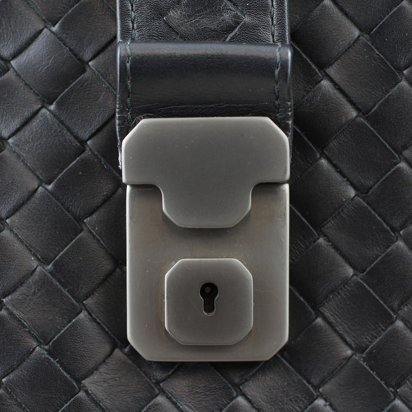 Bottega Veneta Intrecciato Roma Bag Large