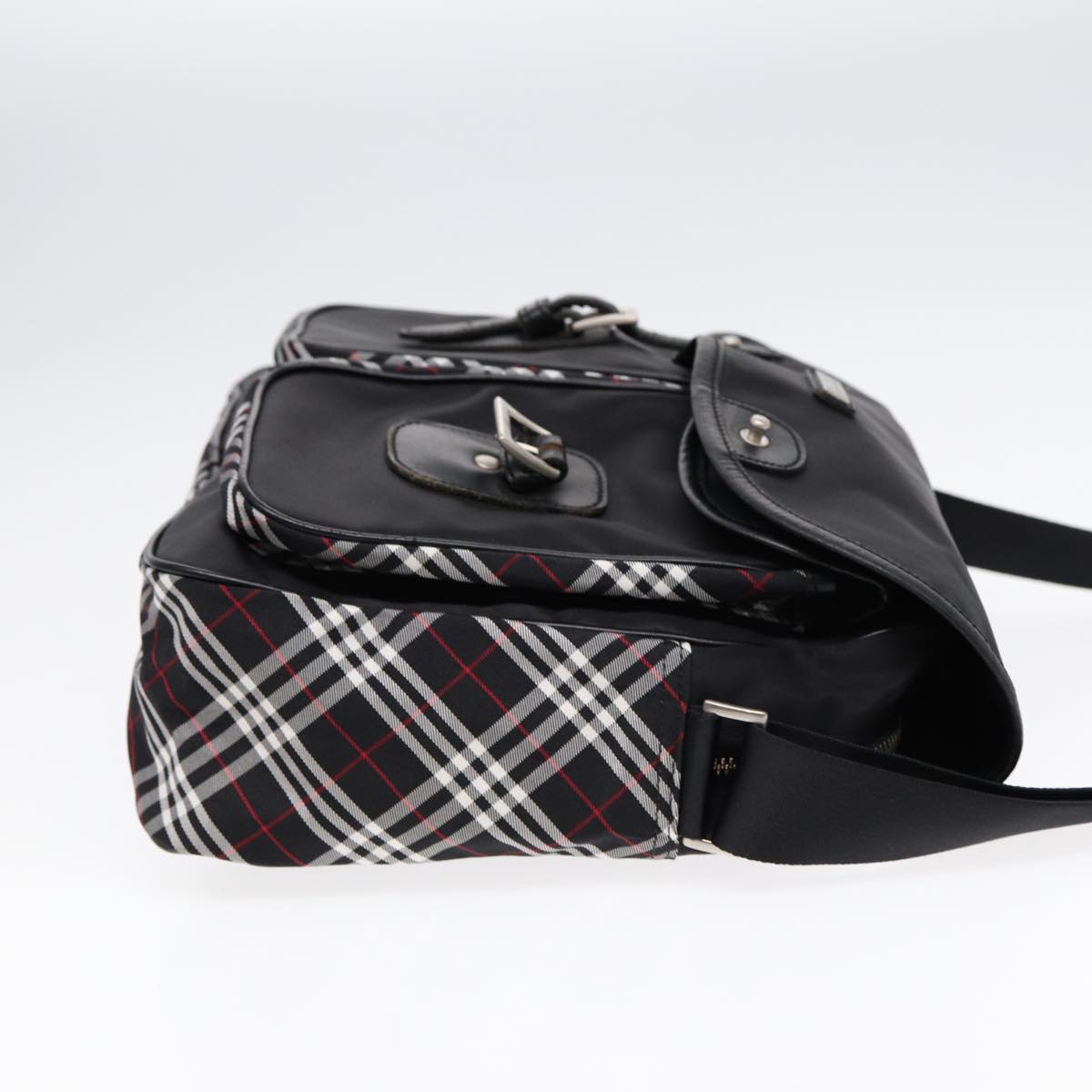 Burberry Nova Check Black label Shoulder Bag Nylon Black Silver Auth bs17031