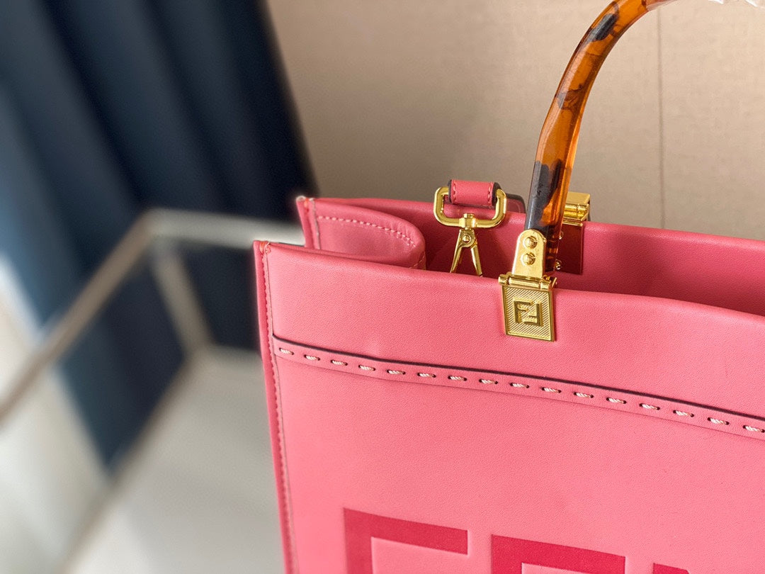 EN - New 1:1 rep Lux Bags FEI 266