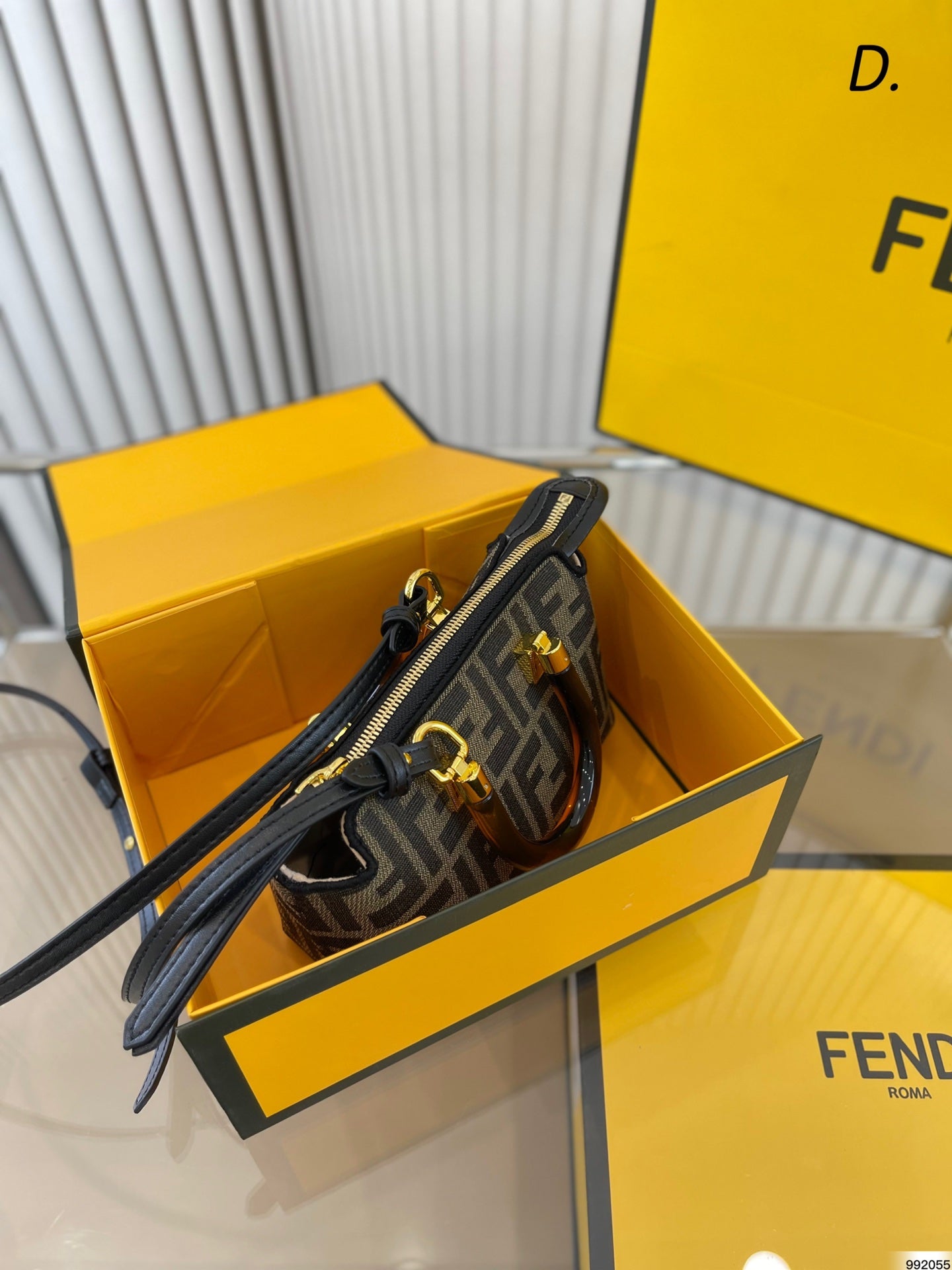 EN - New 1:1 rep Lux Bags FEI 276