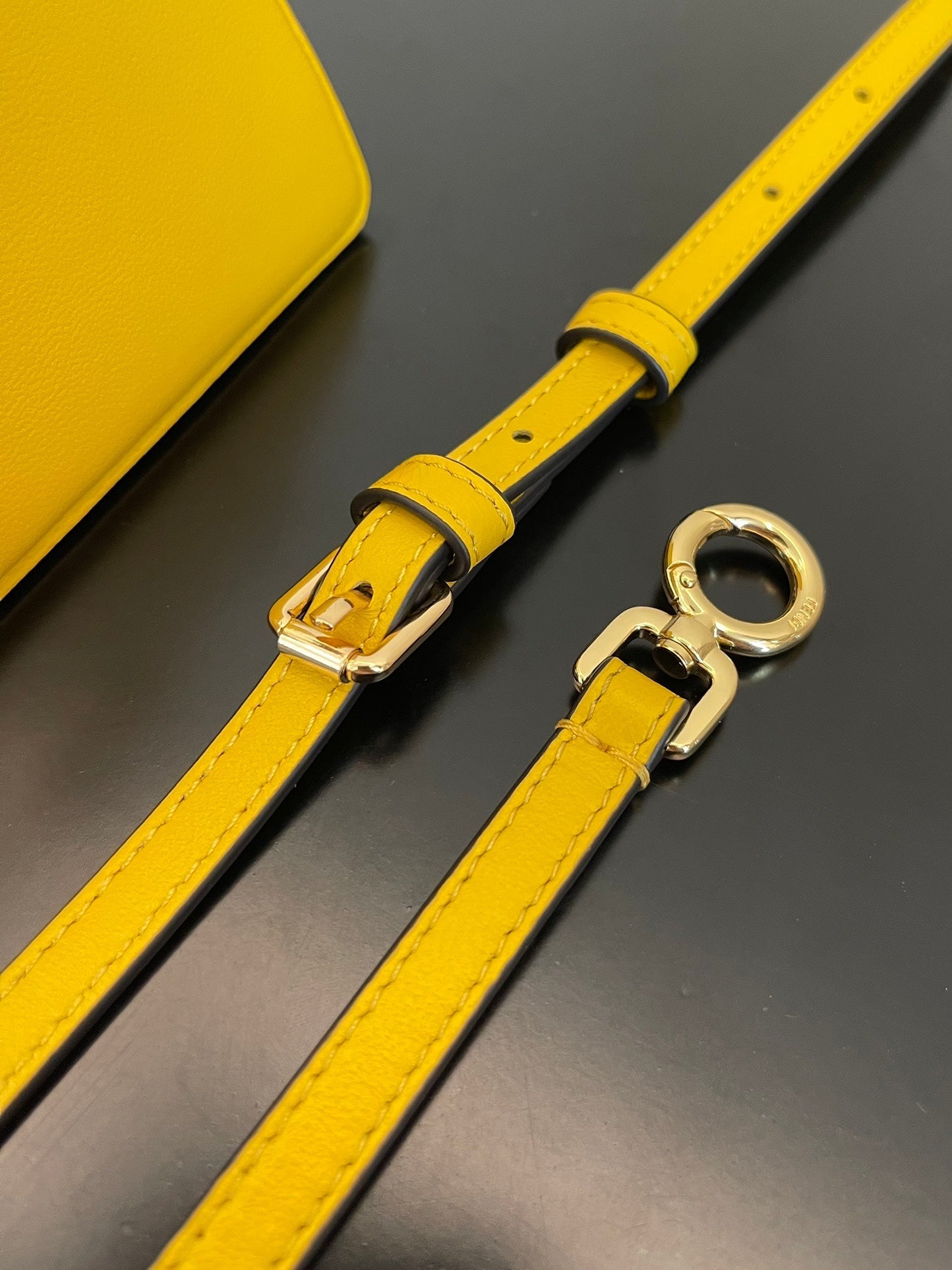 Top QualityTop Quality Peekaboo ISeeU Petite Yellow Micro Bag For Woman 11cm/4.5in