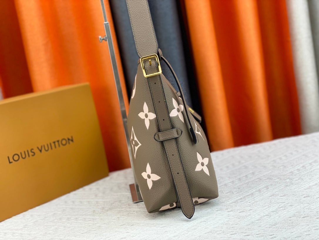 EN - New 1:1 rep Bag LUV 629