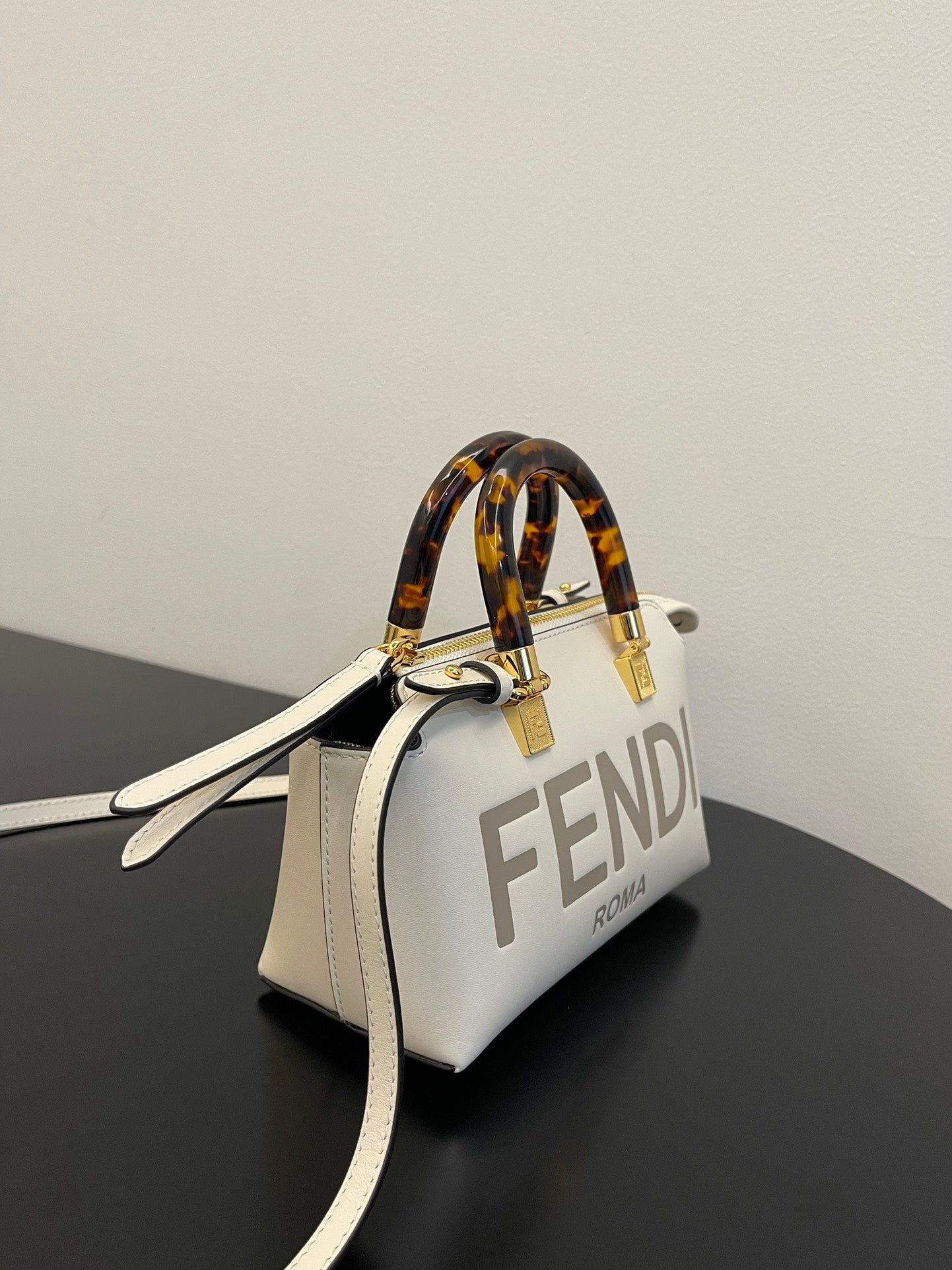 Top QualityTop Quality By The Way White Mini Bag For Woman 17cm/6.5in