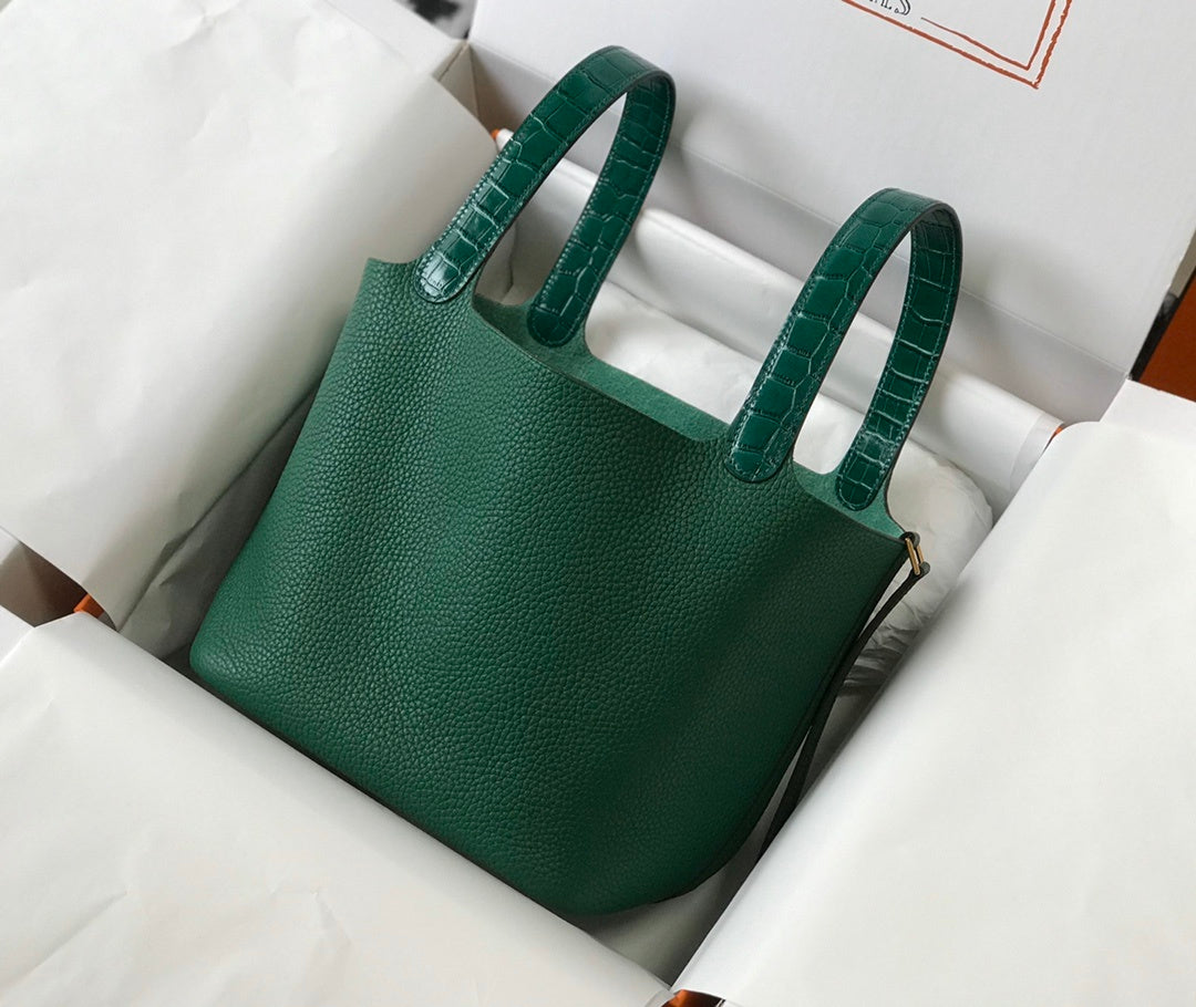Top Quality Picotin Lock 18 Bag Green With Gold-Toned Hardware For Women, Handbags 7.1in/18cm