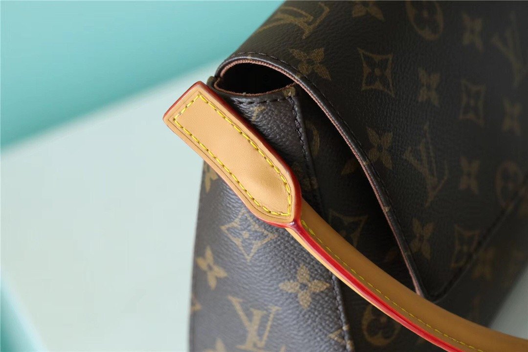 Top Quality Mini Looping Flap Shoulder Bag Monogram For Women 9.4in/24cm Brown Top Quality M51147