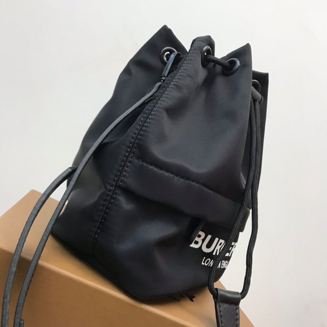 Top Quality Logo Print Nylon Drawcord Pouch Black For Women, Bags 7.7in/19.5cm