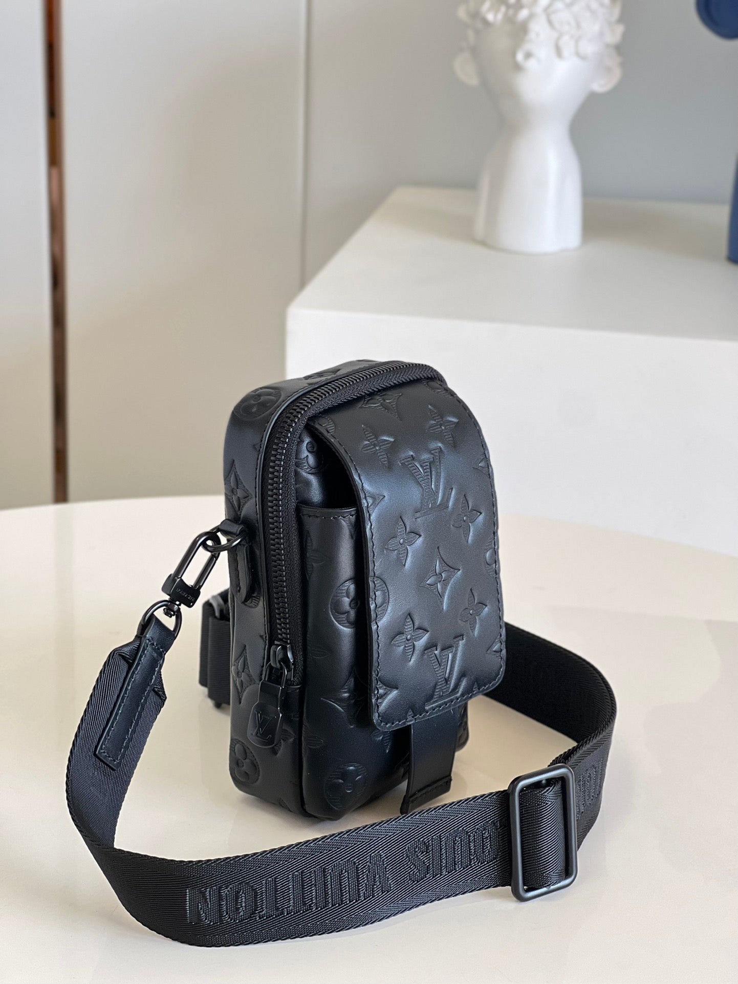 Top Quality Flap Double Phone Pouch Monogram Black For Men, Bags, Crossbody Bags 7.1in/18cm Top Quality M81005