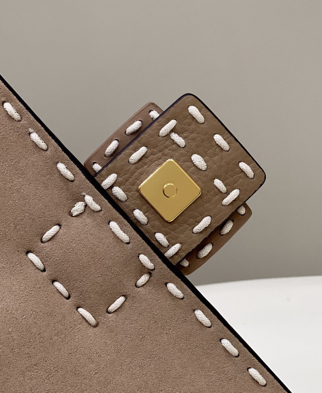 Top QualityTop Quality Baguette Beige Sheepskin Bag For Woman 27cm/10.5in 8BR600AH96F1F7O