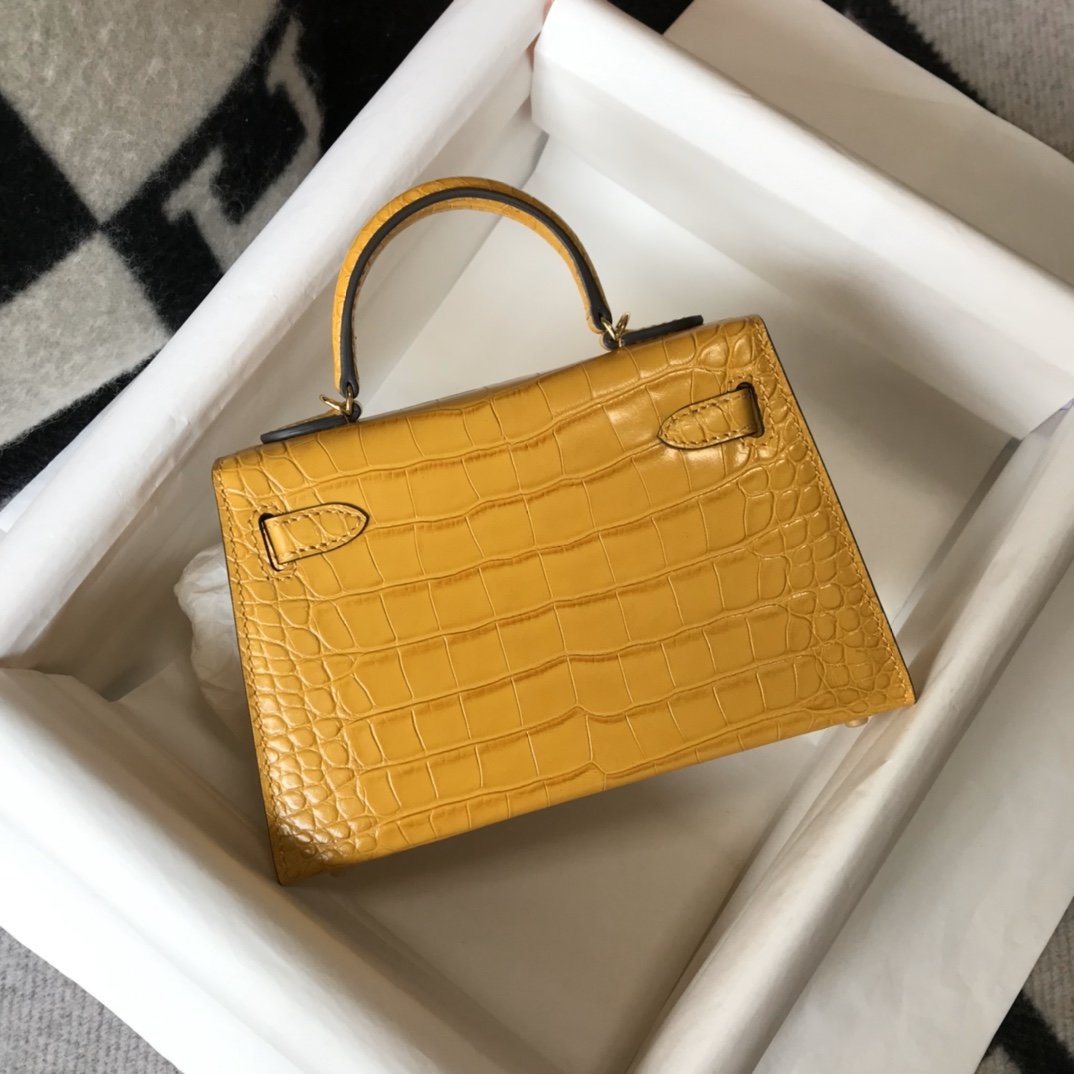 Top Quality Mini Kelly 19 Embossed Patent Yellow Bag With Gold-Toned Harware For Women, Handbags, Shoulder Bags 7.5in/19cm