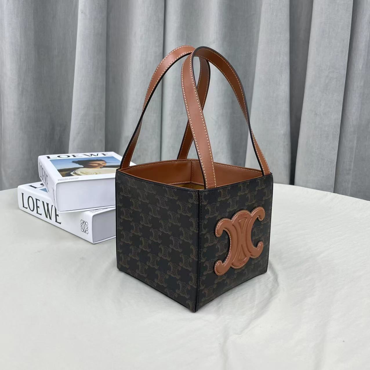 Top Quality Cuir Triopé Canvas Cube Bag Triumph Tan For Women 6in/15cm 199202EIN.04LU