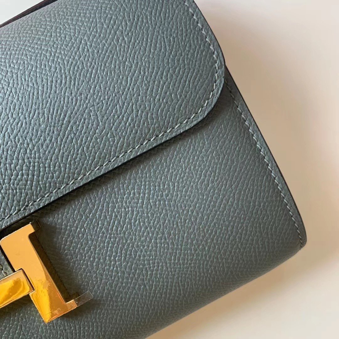 Top Quality Constance Togo Long Wallet 21cm/8.3in Gold Toned Hardware For Women Grey
