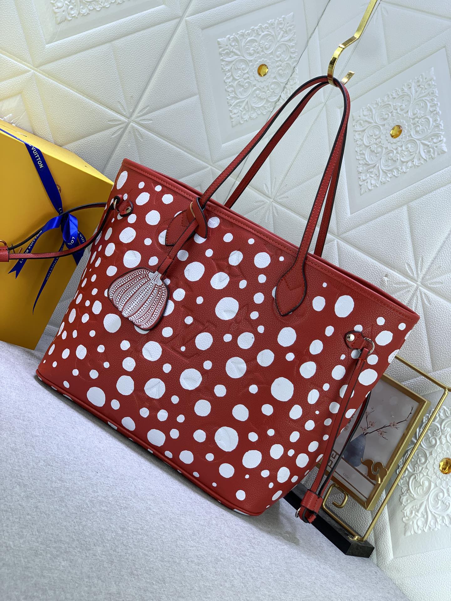 EN - New 1:1 rep Bag LUV 652