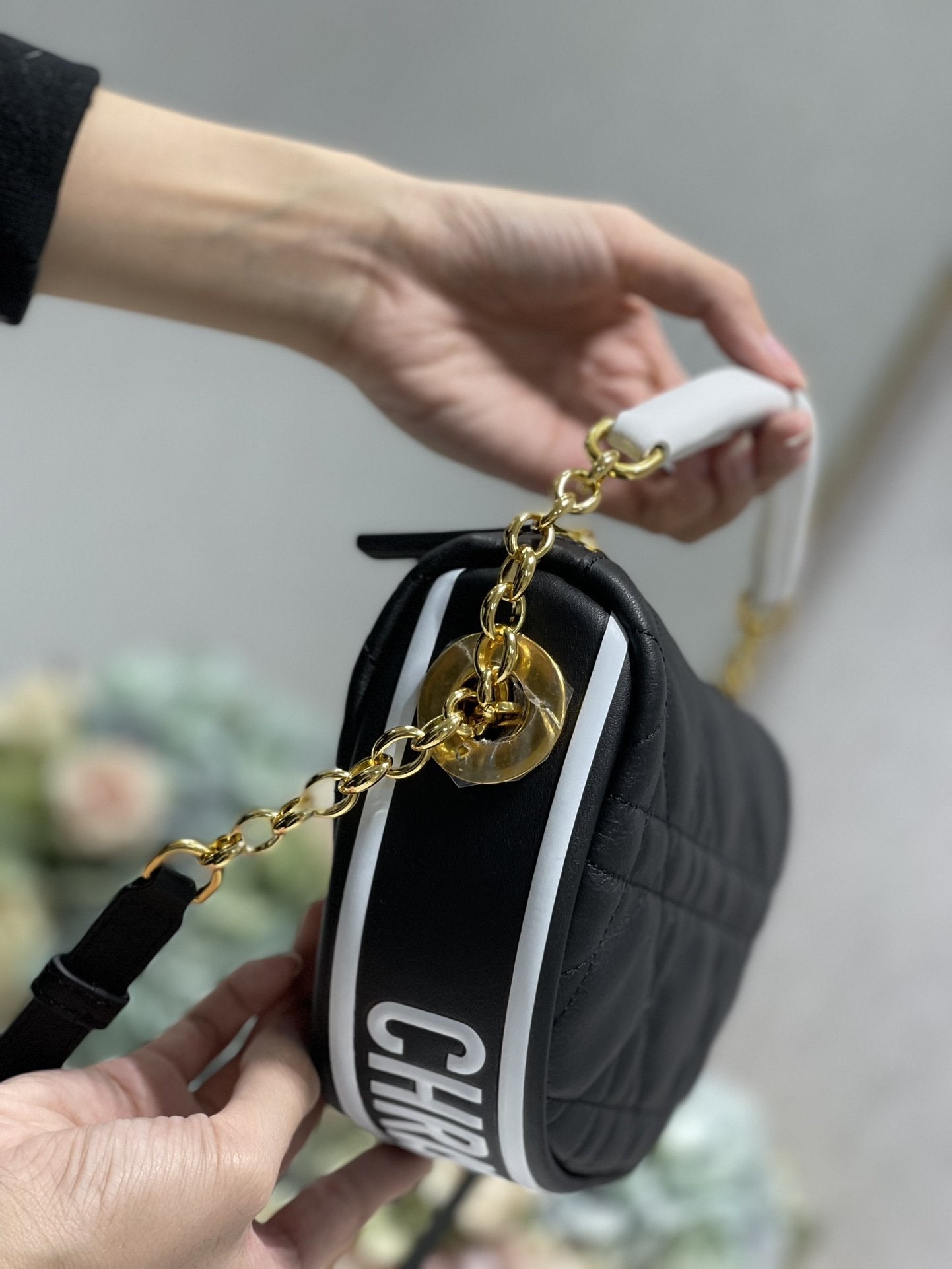 Top Quality Small Vibe Hobo Bag Black Cannage, Black Handbags, Crossbody Bags, 20cm CD M7200ONOA_M911