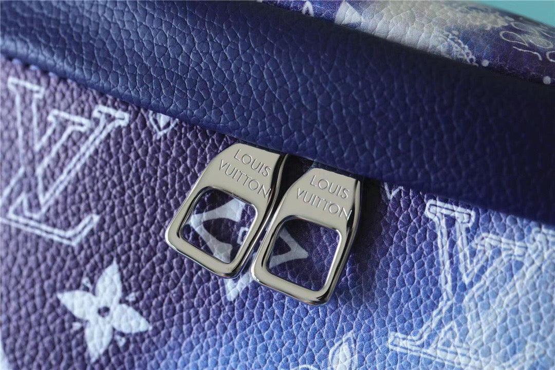 Top Quality Top Qualityscovery Bumbag PM Monogram Blue For Men, Bags, Shoulder And Crossbody Bags 17.3in/44cm Top Quality M20587