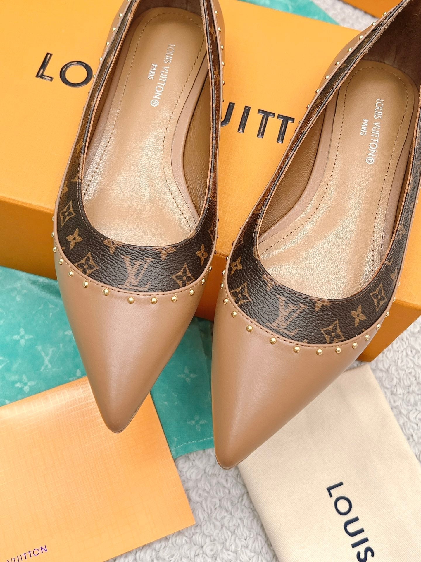 New 1:1 rep LUV High Heel Shoes 045