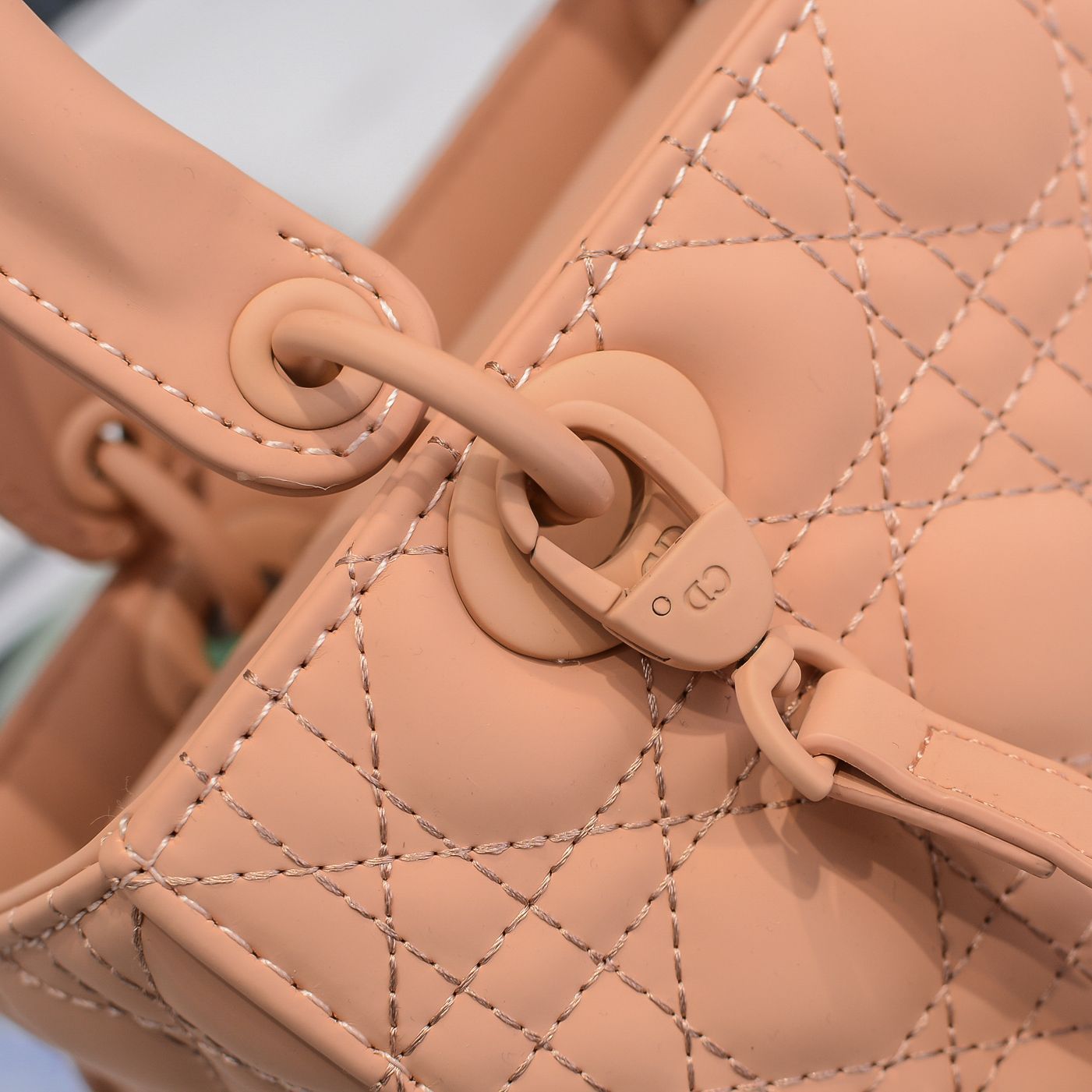 EN - New 1:1 rep  Bags DIR 221
