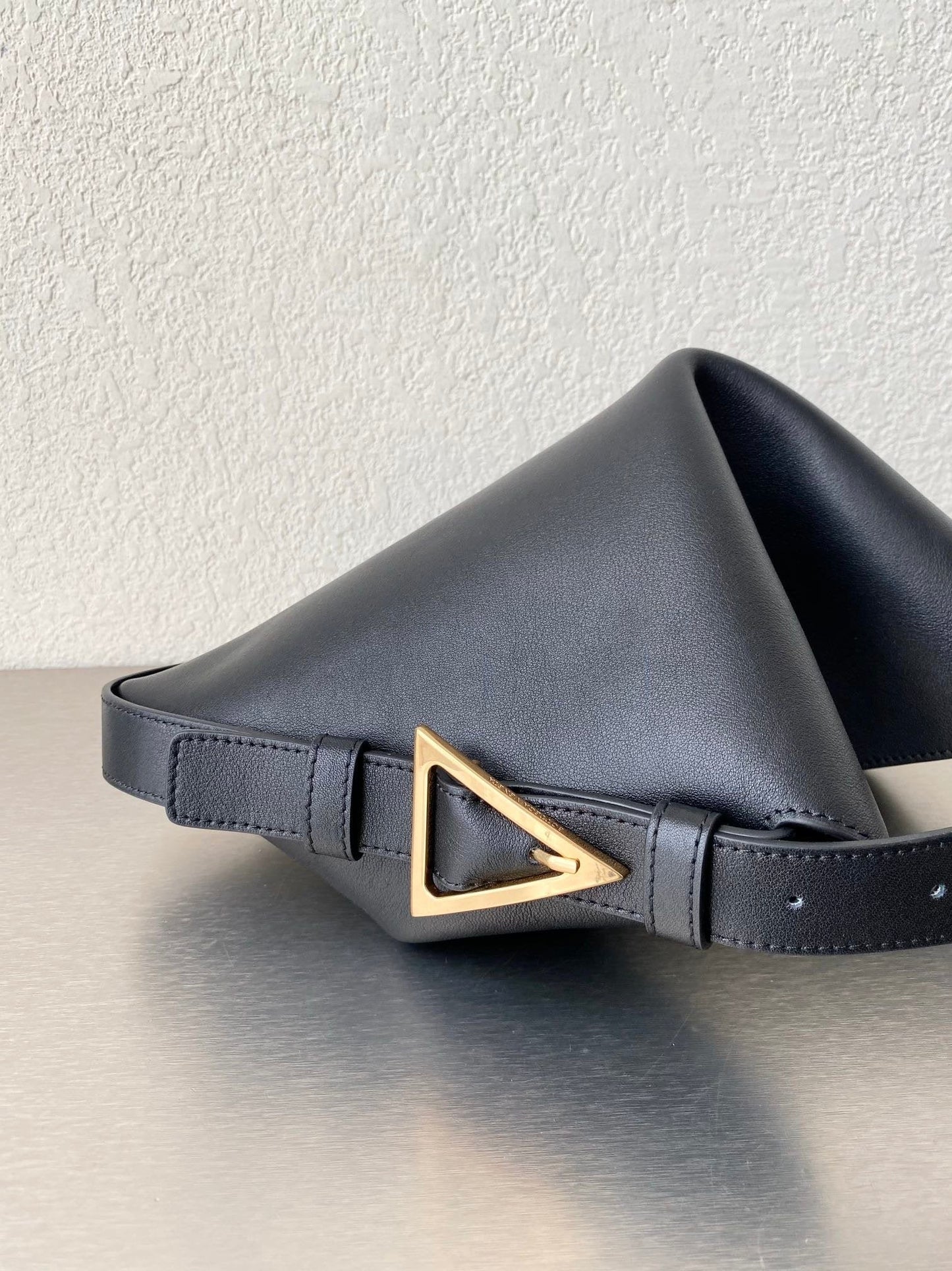Top Quality Cradle Black, For Women, Women’s Bags 15.3in/39cm 680058V1BW03239