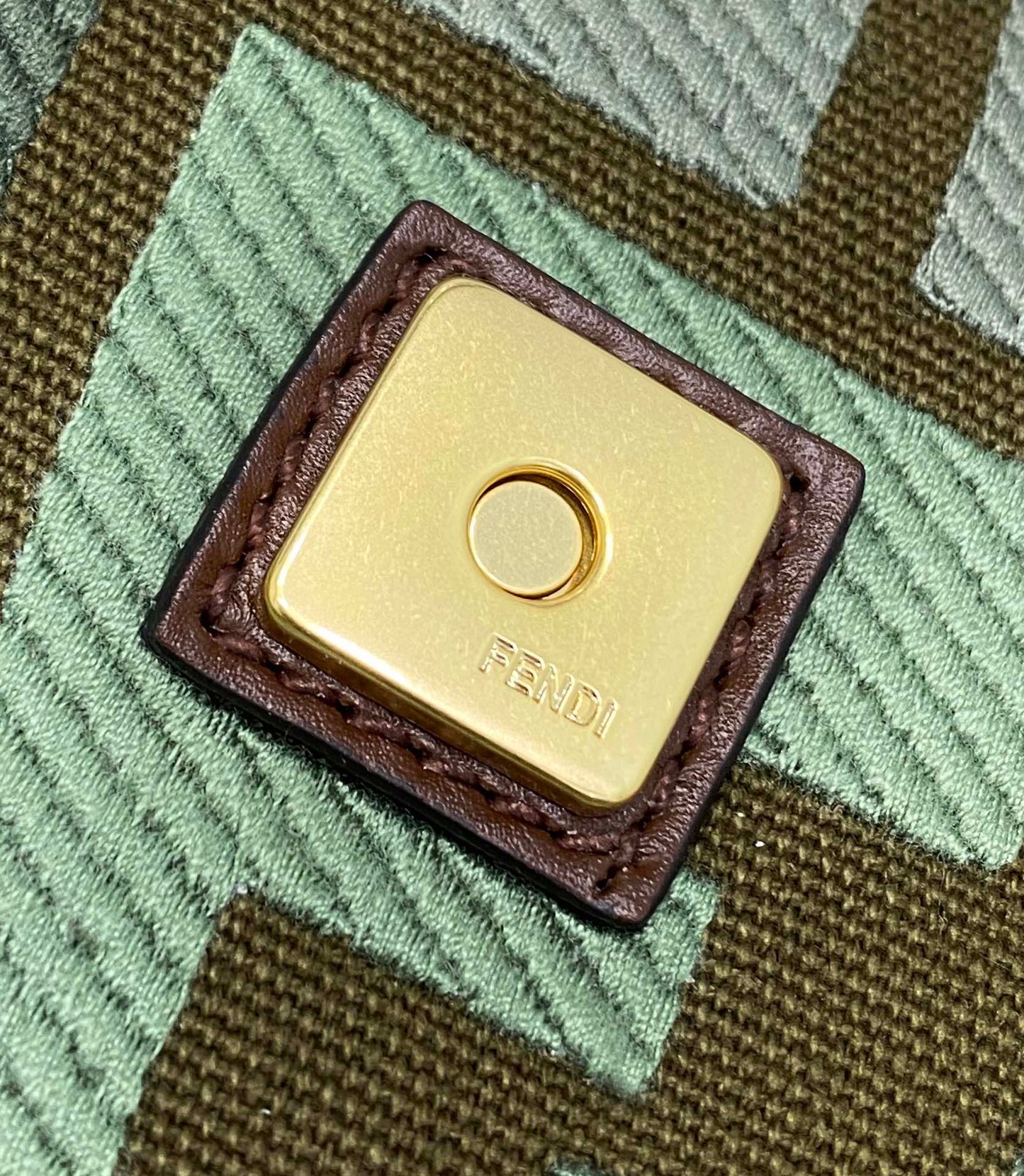 EN - New 1:1 rep  Bags FEI 188